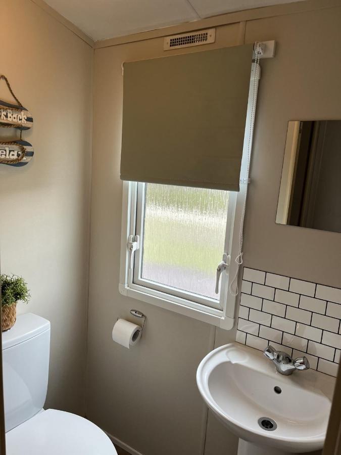 Beautiful 3 Bedroom Caravan With Hot Tub - Tattershall Lakes Exterior photo