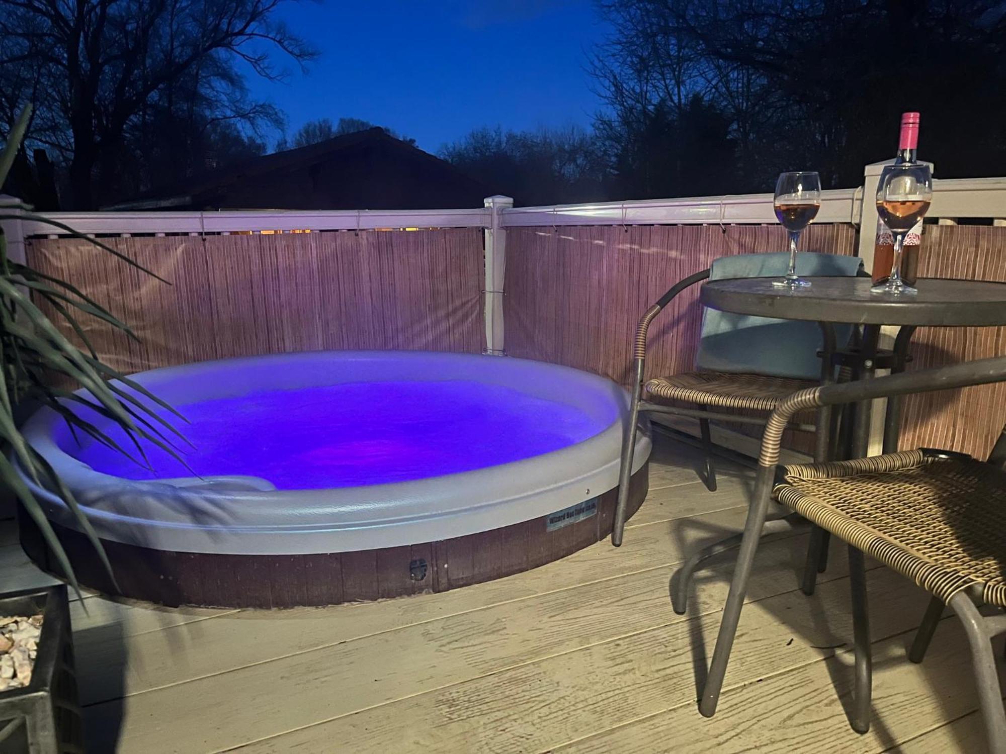 Beautiful 3 Bedroom Caravan With Hot Tub - Tattershall Lakes Exterior photo